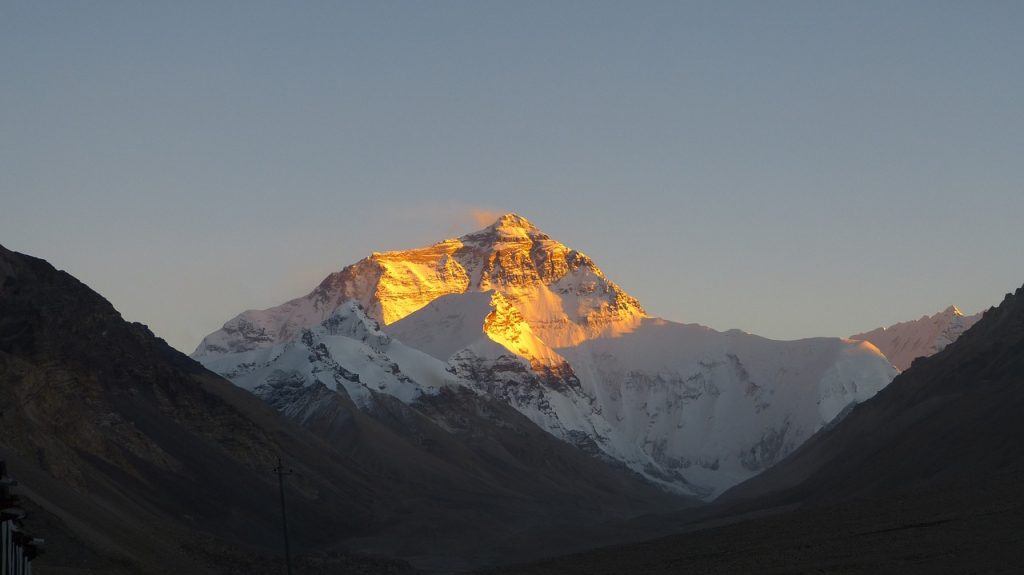 Mount Everest sunrise view